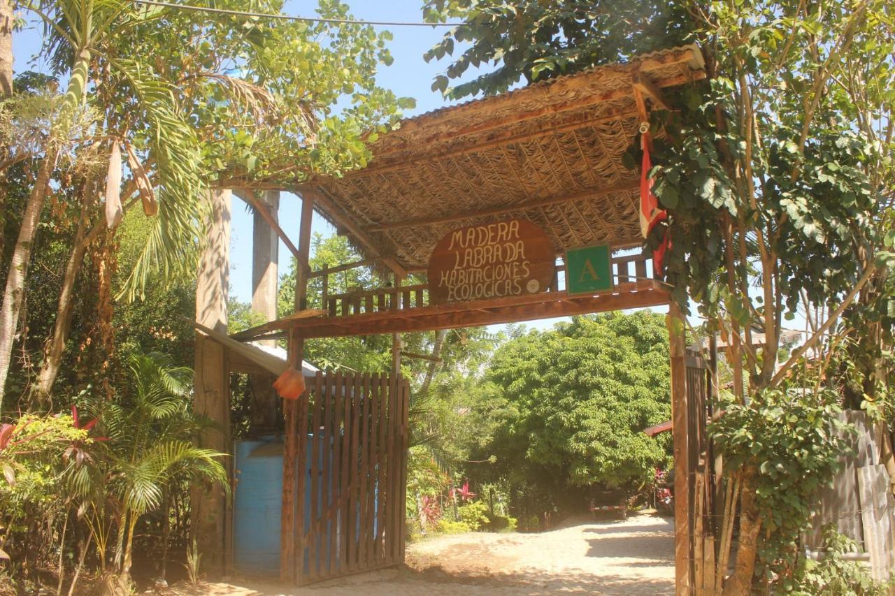 Madera Labrada Lodge Ecologico Тарапото Экстерьер фото