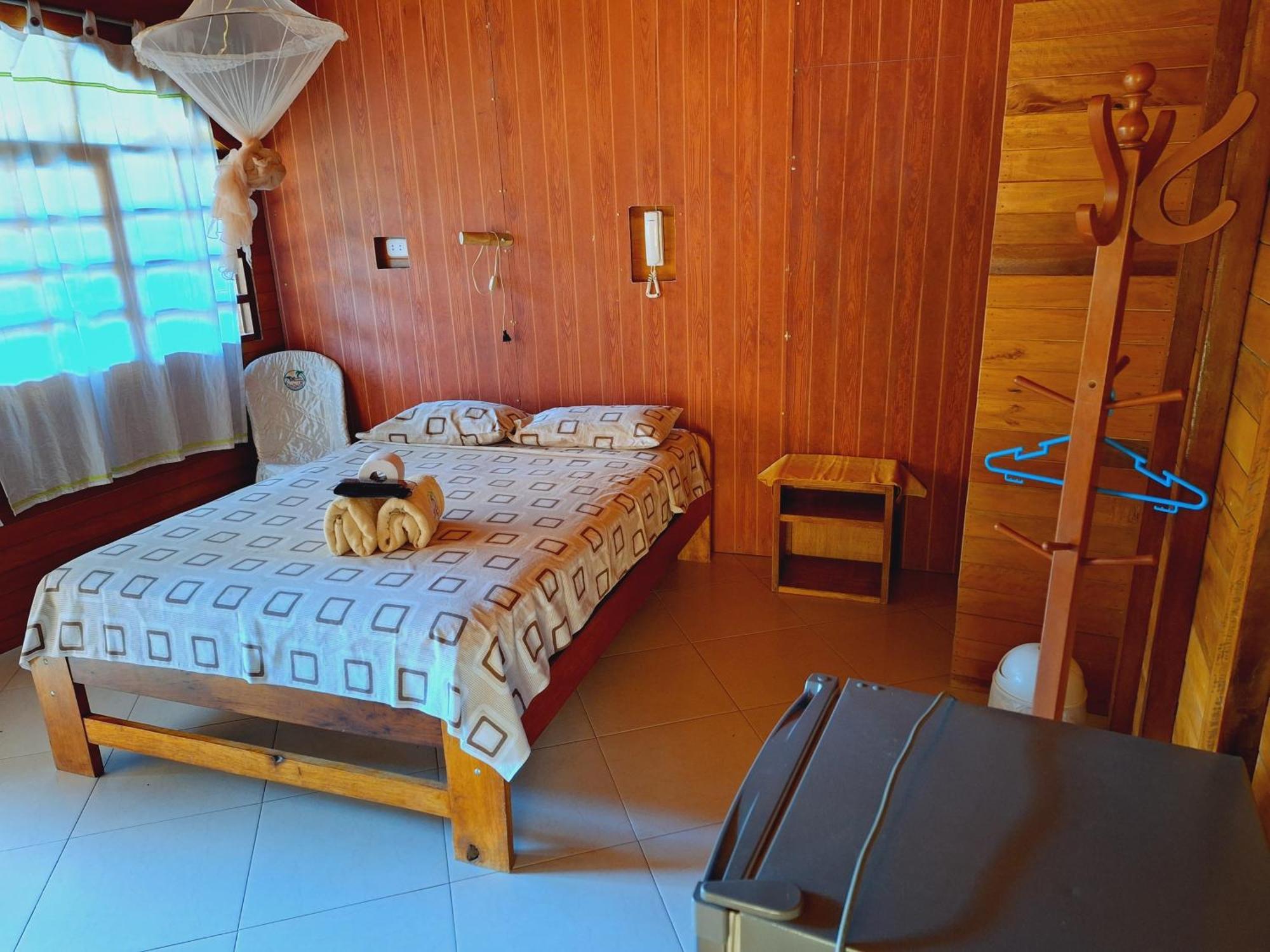 Madera Labrada Lodge Ecologico Тарапото Экстерьер фото